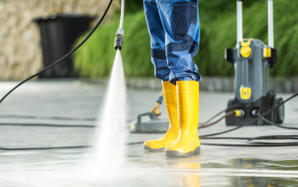 Best Commercial Building Pressure Washing  in Chickasaw, AL