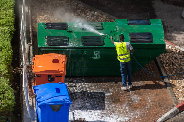 Best Roof Pressure Washing  in Chickasaw, AL